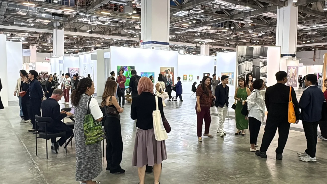 Kutukan Piksel Sempurna: Mengapa Kolektor Seni 2026 Memburu “Kesalahan Manusia"